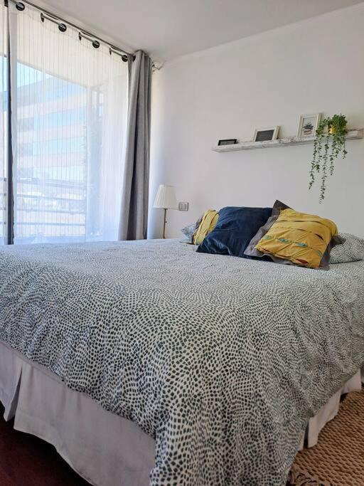 Cercano A Costanera Center, Bonito, Central Y Comodo Departamento Para 2 Personas *